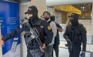 Detienen a investigado en presunto desfalco contra SeNaSa tras entregarse voluntariamente