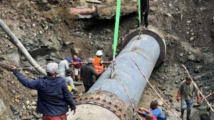 Gobierno concluye trabajos en tubería principal y anuncia retorno gradual del agua en Sabana Iglesia