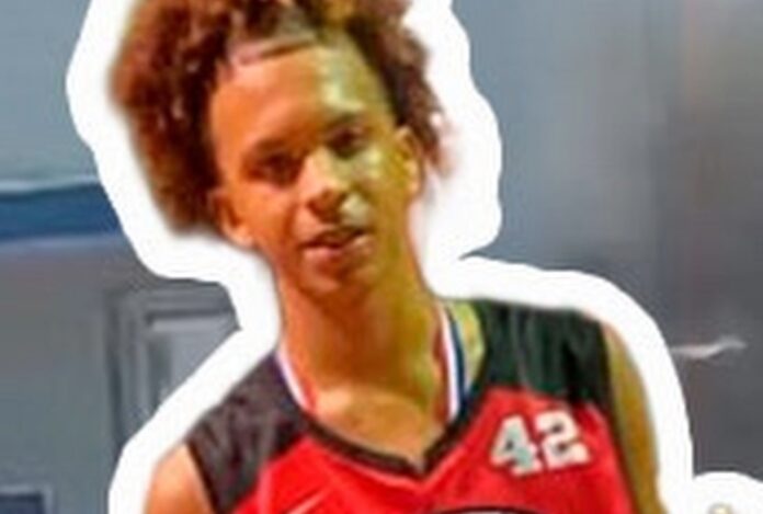 Queman destacamento policial tras agente atropellar a joven deportista en Villa González, El Limón, Santiago