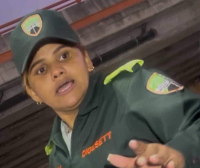 Mujer embarazada denuncia abuso de poder por parte de agente de la DIGESETT
