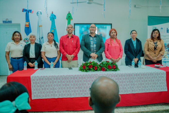 ISESP, MINERD E INAFOCAM presentan programa CRECE Primaria en San Antonio de Guerra y Boca Chica