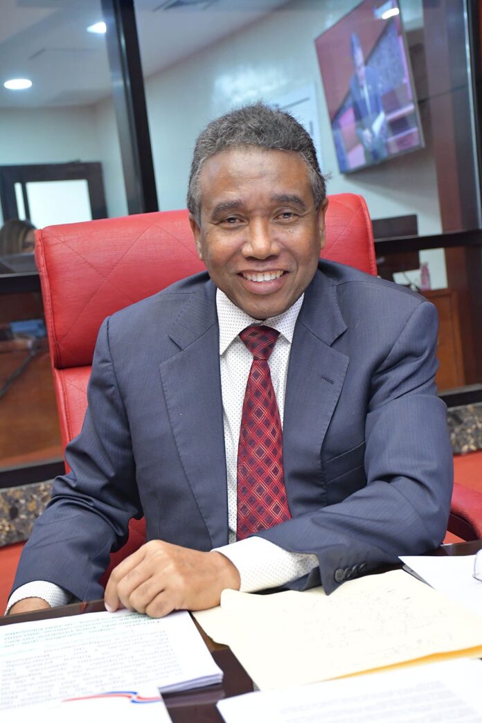 Senador Félix Bautista somete proyecto de Ley Orgánica para «regular» Libertad de Reunión