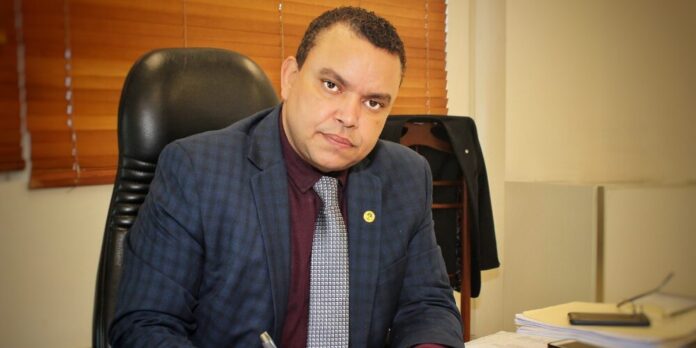 Julio César Landrón De la Rosa, nuevo director del SNS