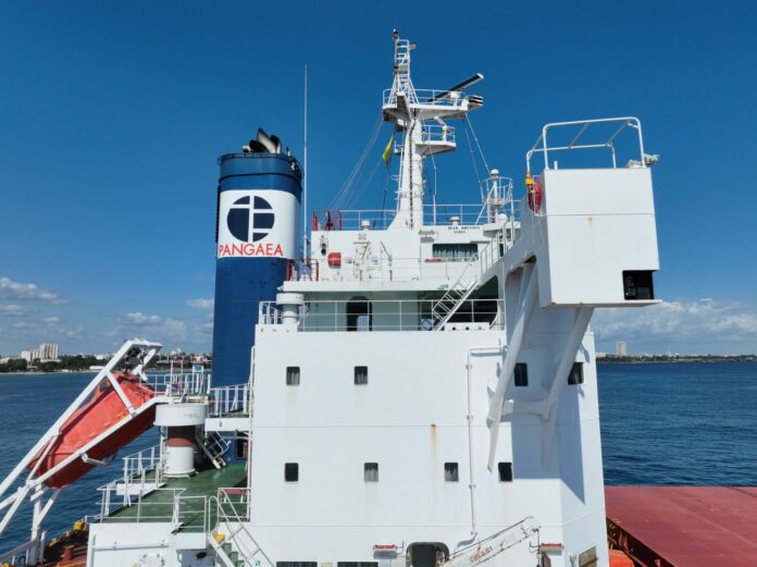 Tras denuncia de Somos Pueblo, Medio Ambiente investiga derrame de hidrocarburos en Sans Soucí