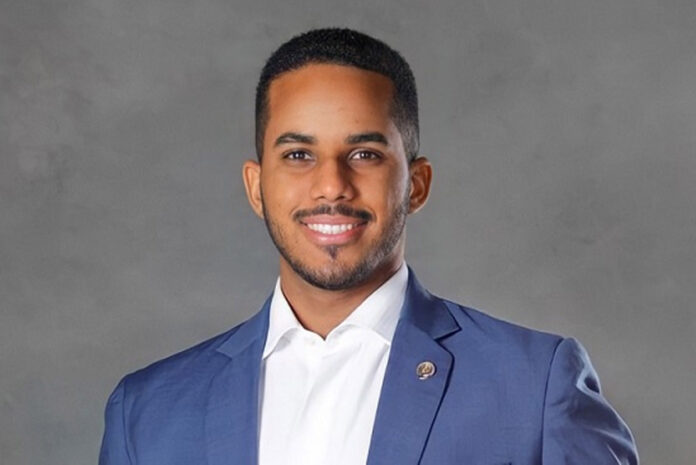 Abinader destituye a Rafael Féliz García como rector del ITLA