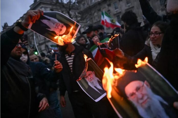 Irán publica primer balance oficial de muertos en protestas: cifra difiere de la estimación de ONGs