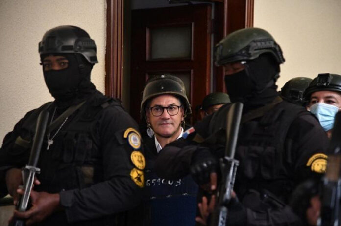 Abogada de Gonzalo Castillo sostiene que no existen pruebas suficientes para una condena