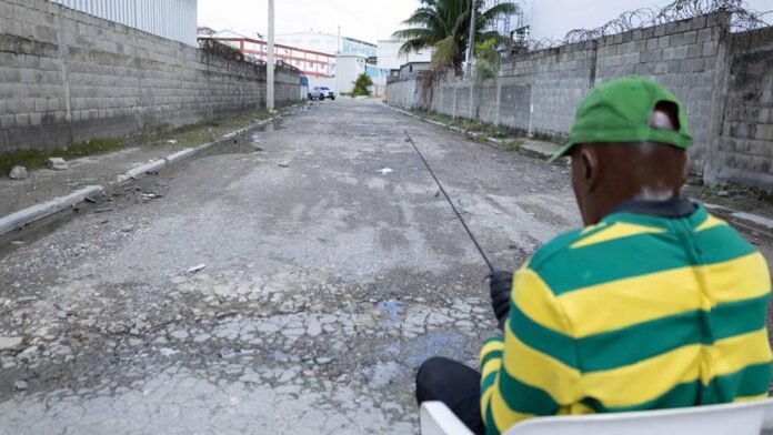 Residentes del sector Olimpo exigen bacheo y repavimentación de sus calles