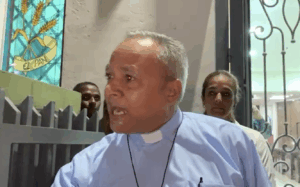Padre de iglesia en Tenares justifica no haber llevado osamenta a las autoridades