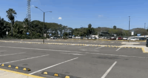 Parqueos del aeropuerto del Cibao ya no son para usuarios