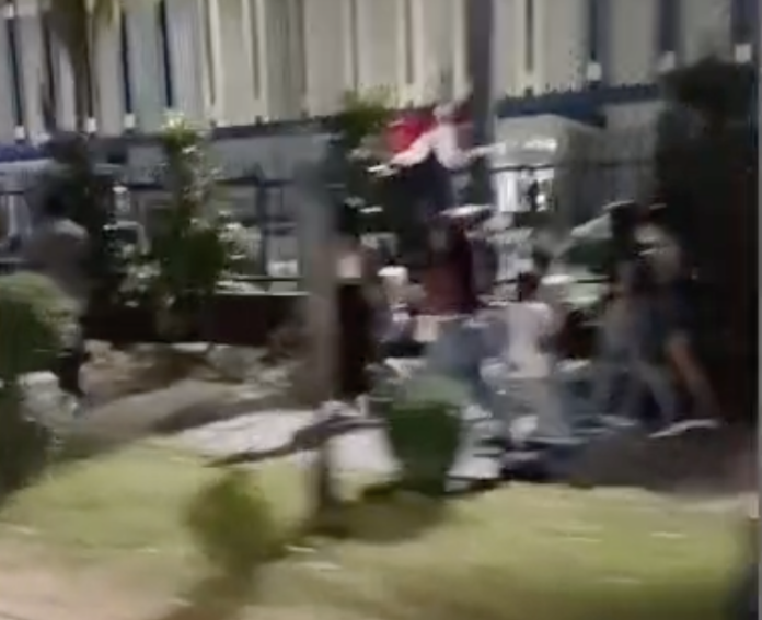 Indignación de ciudadana por el cierre del Metro de Santo Domingo en plena noche