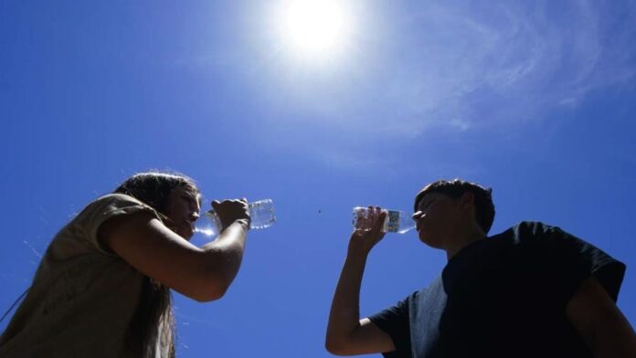 Temperaturas máximas de hasta 31 °C marcarán el clima de este domingo en el país