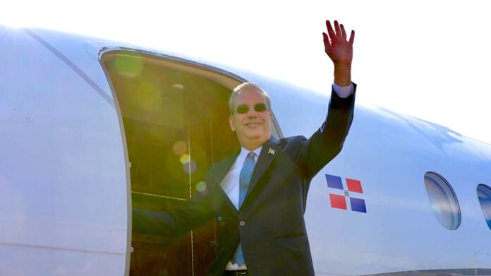 Abinader sale hoy a Miami a cumbre convocada por Trump