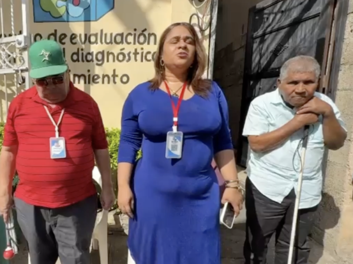 Colectivos exigen reapertura de servicios para personas con discapacidad visual tras cierre temporal