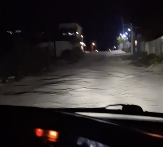 Residentes de Caballón denuncian estado de abandono y exigen asfaltado de su carretera