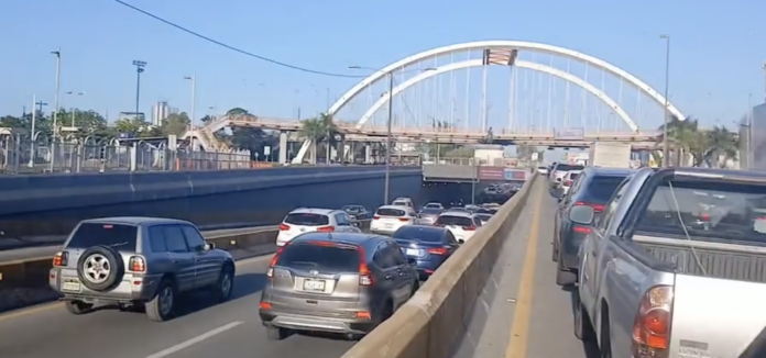 Tapones y alza de combustibles castigan el bolsillo del pueblo