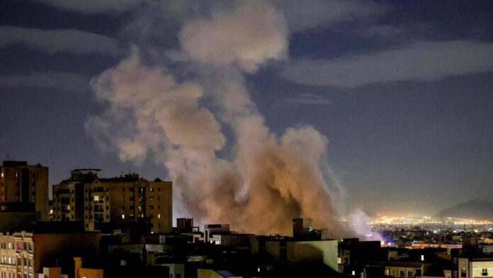 Estados Unidos destruye nueve buques de guerra iraníes, según Trump