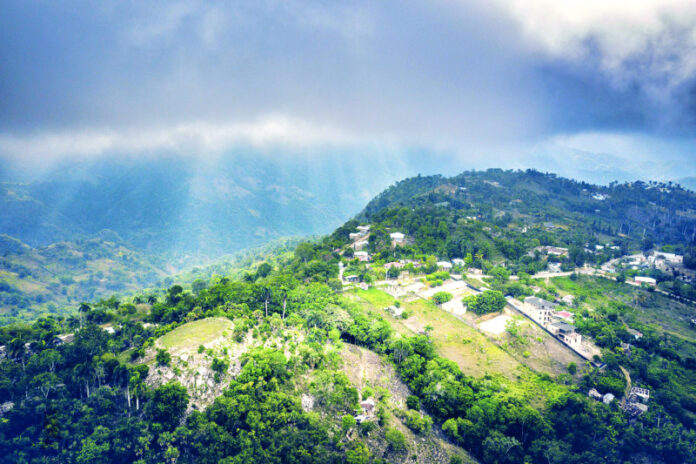Otorgan permisos para exploración minera en la Cordillera Septentrional abarcando múltiples comunidades