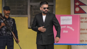 Exrapero lidera revolución política en Nepal