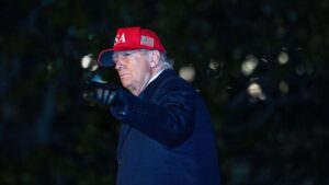 Trump reprocha a Starmer haber tardado en autorizar el uso de una base británica contra Irán