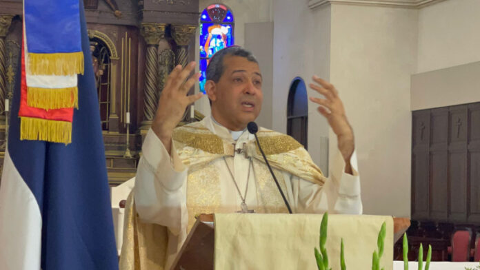 Monseñor Morel en misa por primer aniversarioc: «No se ha hecho la justicia que se esperaba»