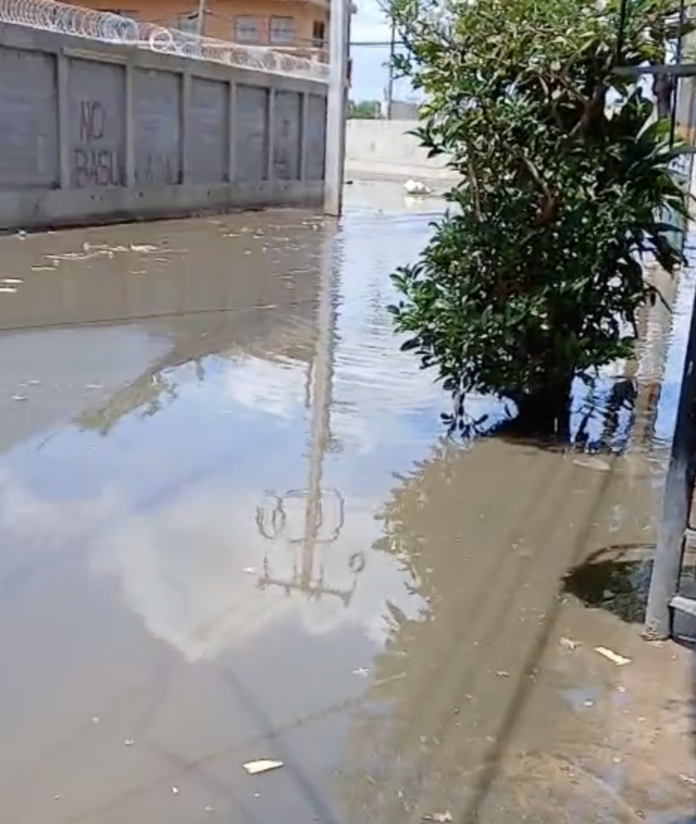 Residentes de Villa Consuelo denuncian vertederos y deficiencias de drenaje en entorno de nueva subestación eléctrica