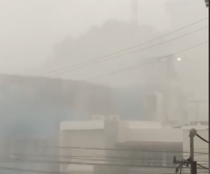 Reportan fuertes lluvias y ráfagas de viento en el sector de Gazcue