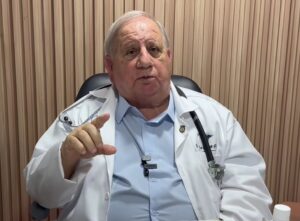 Tras reportajes de Nuria Piera: Salud Pública dice encontró irregularidades en medicamentos del Dr. Fadul