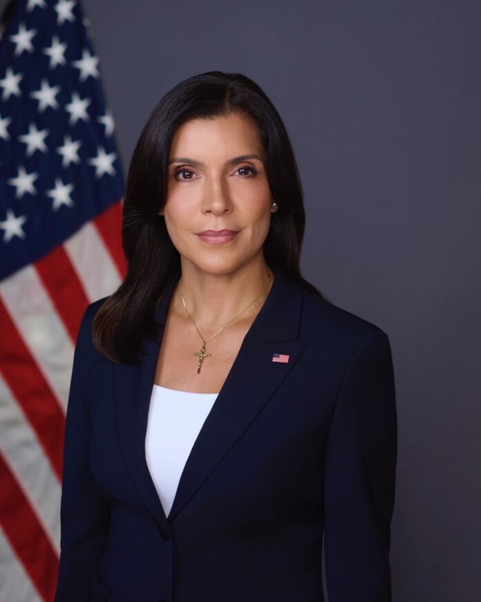 Embajadora de Estados Unidos cuestiona términos utilizados en cumbre sobre democracia