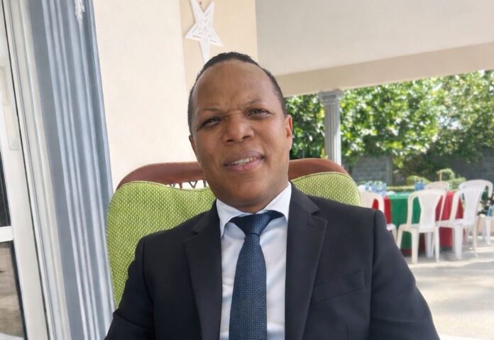 Milton Morrison propone que alcaldías puedan poner multas y cobren parte del dinero