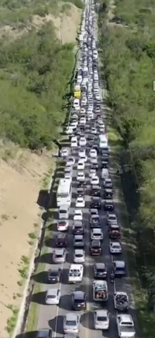 Quién no conoce su historia está condenado a repetirla: El caos del Jueves Santo en la carretera Sánchez