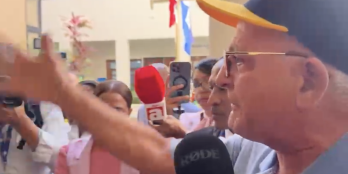 Ciudadano estalla de impotencia ante nuevo plazo para peritaje solicitado por Hermanos Espaillat