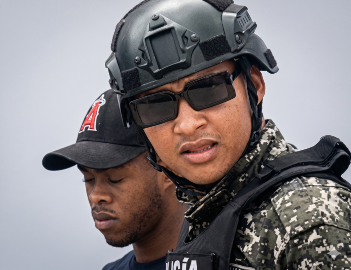 Ciudadano denuncia que agentes policiales liberan a ciudadano haitiano tras presunto cobro irregular