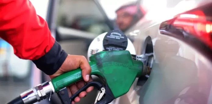 Gobierno dispone aumentos de hasta RD$8.00 en precios de los principales combustibles
